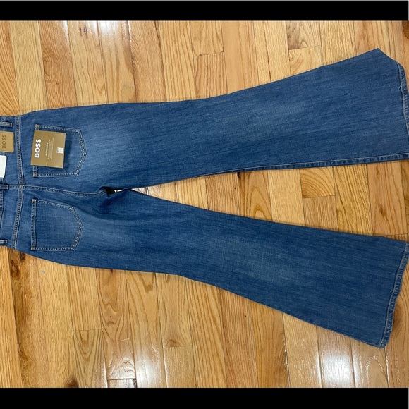 Hugo Boss high rise 70s flare jeans in medium blue - Picture 5 of 8